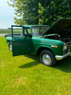 1970 International Harvester 1100d