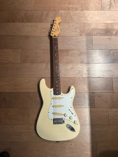 1993 Fender Stratocaster Vintage Trade, View more