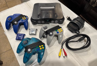 N64 console complete with 3 controllers, game and 2 memory cards