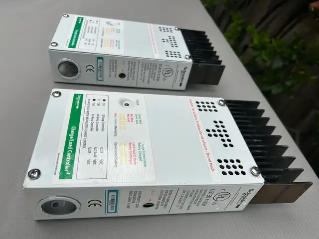 40 Amp Solar Charge Controller503116188437063682