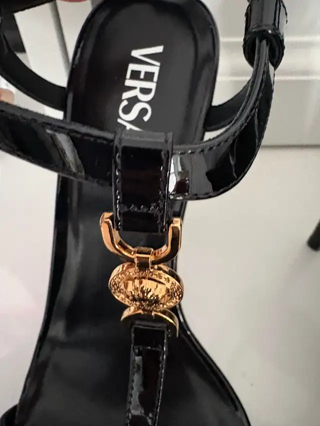 designer shoes in Clothing, Shoes & Accessories in Markham / York Region - Image 4