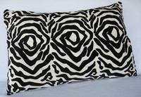 Zebra Plush Pillow Sham / Zèbra Couvre-oreiller en Peluche