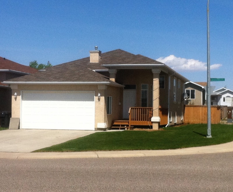 Charming TwoBedroom Lower Suite in Desirable Heritage Heights Long