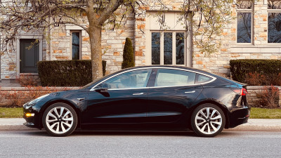 Tesla Model 3 2019 LR AWD avec boost