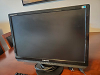 Computer screen with keyboard 