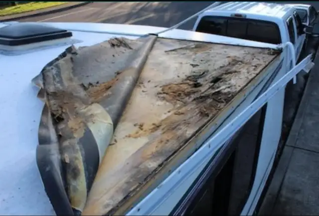 FREE roof inspection of your trailer and RV in Travel Trailers & Campers in West Island - Image 6