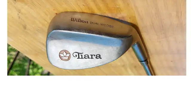 Wilson (Ladies) Tiara Dual Wedge (RH) - $10.00 in Golf in Belleville - Image 2