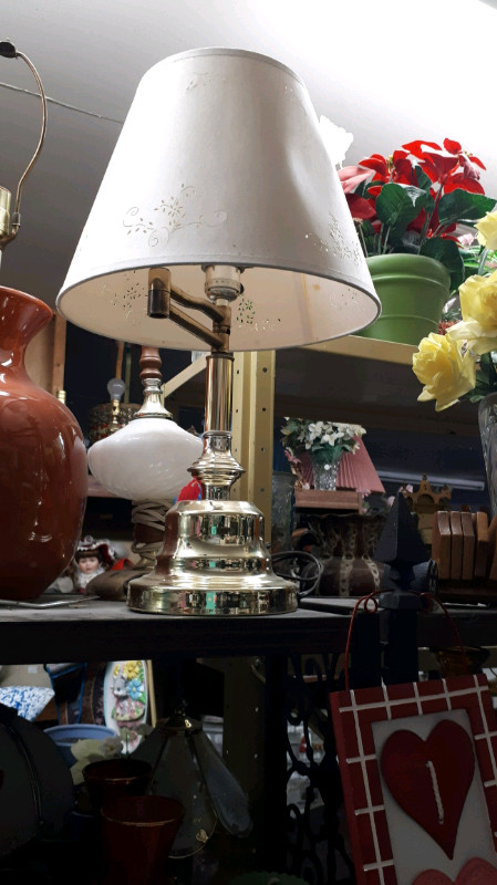 LAMPS & OTHER ITEMS in Multi-item in Belleville