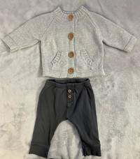 6 month outfit! Grey with buttons 