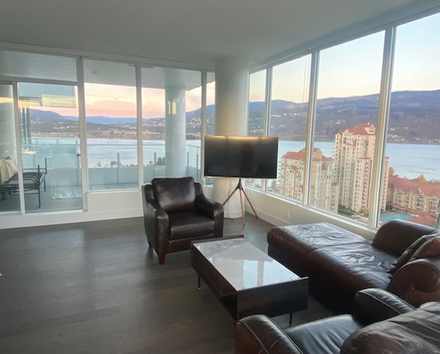 3 BR One Water St w/Views: Lake,Mountain,City Luxury Ammenities in British Columbia - Image 3