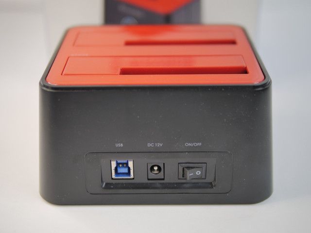 WAVLINK (WL-ST334U) USB 3.0 Dual Bay Docking Station - red in Flash Memory & USB Sticks in Hamilton - Image 2