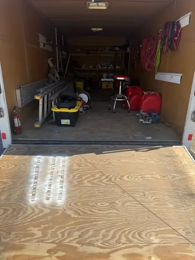 22x8.5 enclosed trailer with a bunch of contractors tools. Ladders, compressors, nails, saws, 1000’s...