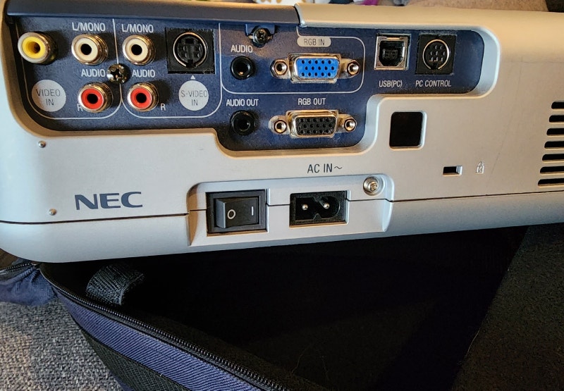 Projector General Electronics London Kijiji