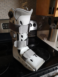 Aircast Foot and Leg Cast