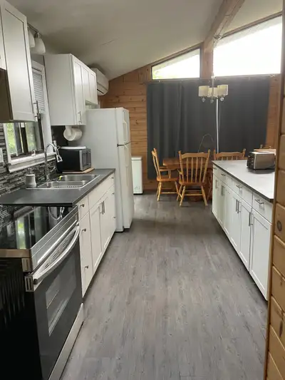 WATERFRONT PROPERTY IN PORT SEVERN On Baxter Lake 2 bedroom/1 bathroom cottage for rent from Nov 202...