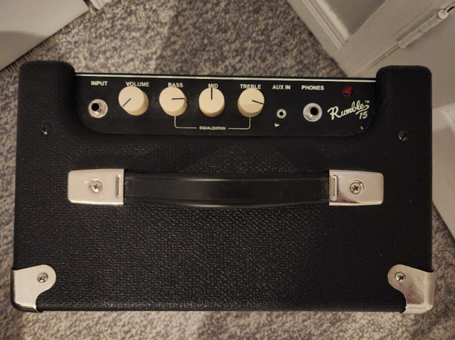 Fender Rumble 15 (Bass Amplifier) in Amps & Pedals in Oshawa / Durham Region - Image 2