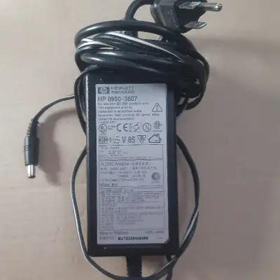 Input 100-240V.Output 18 V 2.23 A. 40WT
