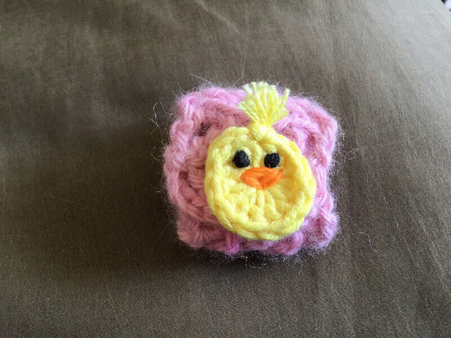 Easter,Barbie,  Baby shower,Bike Alpaca pink WRISTBAND,chick in Other in Edmonton - Image 2