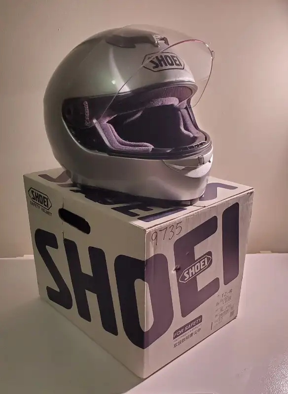 SHOIE Helmet XL in Motorcycle Parts & Accessories in Mississauga / Peel Region - Image 6