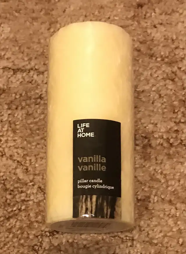 Candles, holders and jars in Home Décor & Accents in London - Image 6