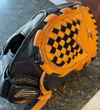 Kids baseball glove