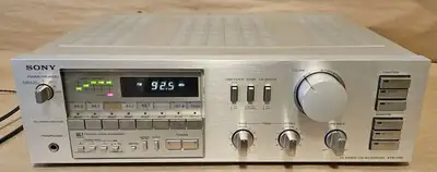 ** Non disponible ** Récepteur vintage SONY STR-V45 Receiver, View more