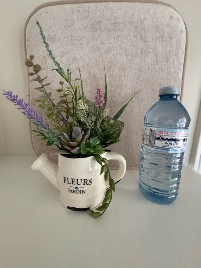 Fleurs & Jardin Watering Can with floral  in Hobbies & Crafts in Oakville / Halton Region - Image 5