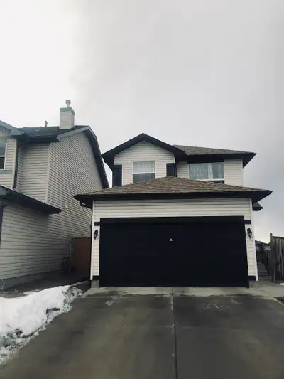 Newly Renovated 2 Storey mainfloor of 3 bed rooms, 2.5 bathrooms in Taradale NE CALGARY