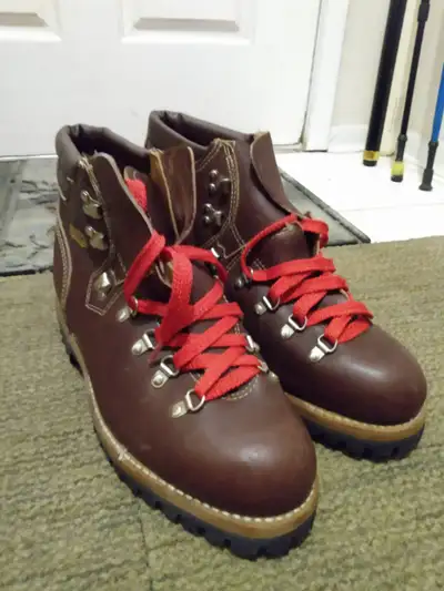 Heavy Duty safety Boots with Steel Toes (Brand New) sz 10, View more