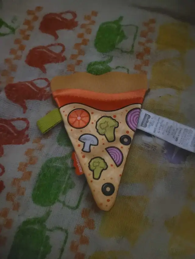  Fisher-Price Pizza Slice Teether.64519991084545120