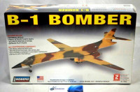 Lindberg 1:144 Scale B-1 Bomber, NEW