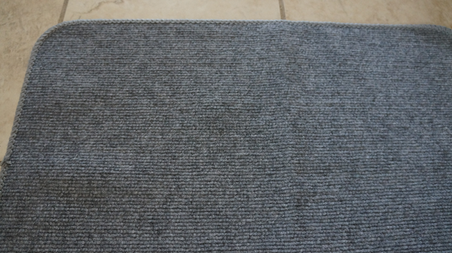INDOOR MAT in Kitchen & Dining Wares in Norfolk County - Image 3