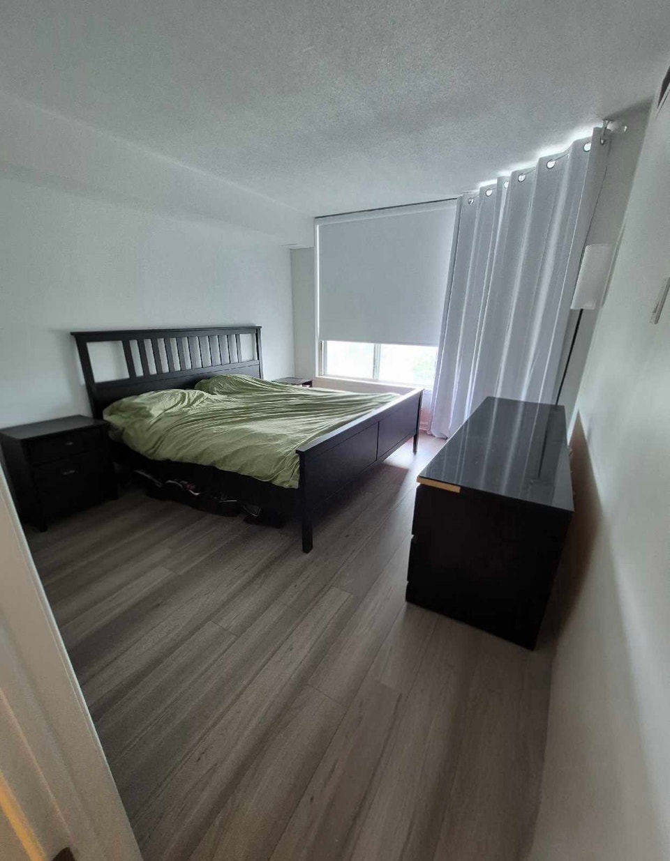 MODERN & CLEAN 2-BEDROOM CONDO FOR RENT NEAR SQUARE ONE! 5