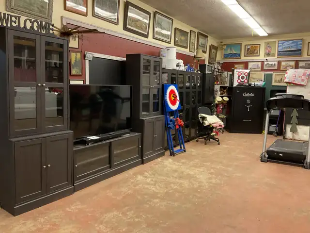 **AUCTION @ Bezanson Auctioneering Center Dec 13th in Arts & Collectibles in City of Halifax - Image 5