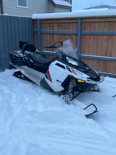 Excellent condition Comes with gun booth Rear rack with cargo bag Cover