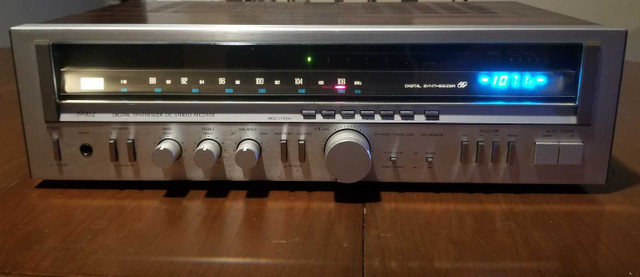 Sansui 3900Z Receiver in Stereo Systems & Home Theatre in Oshawa / Durham Region