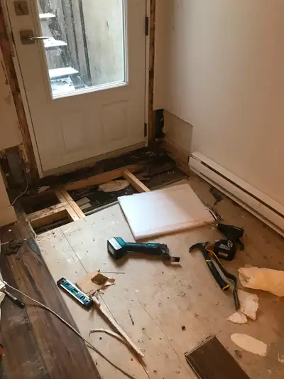 handyman 514-754-6397 specialized in property repair we offer same day repair service of all types S...