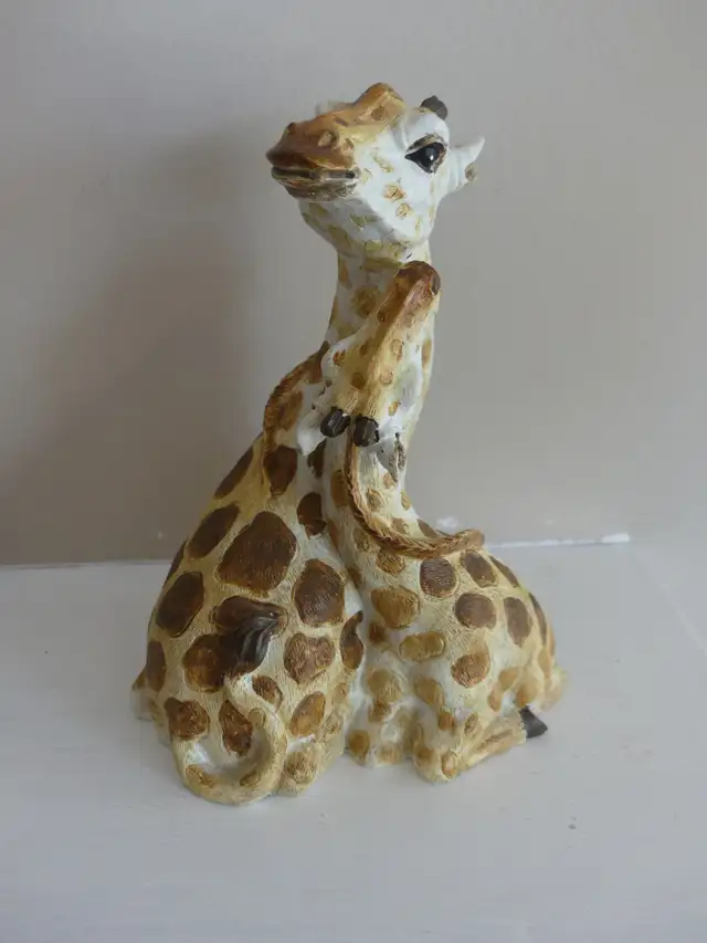 JAIMY Giraffes in Arts & Collectibles in Delta/Surrey/Langley - Image 2