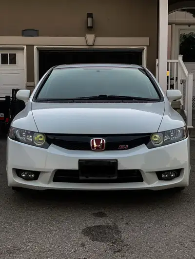 ** CLEAN & WELL MAINTAINED ** Testing waters This is the BEST Si you will find! The last of the hi-r...