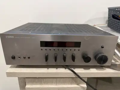 Yamaha R-S300 receiver with 4 Bose speakers, View more