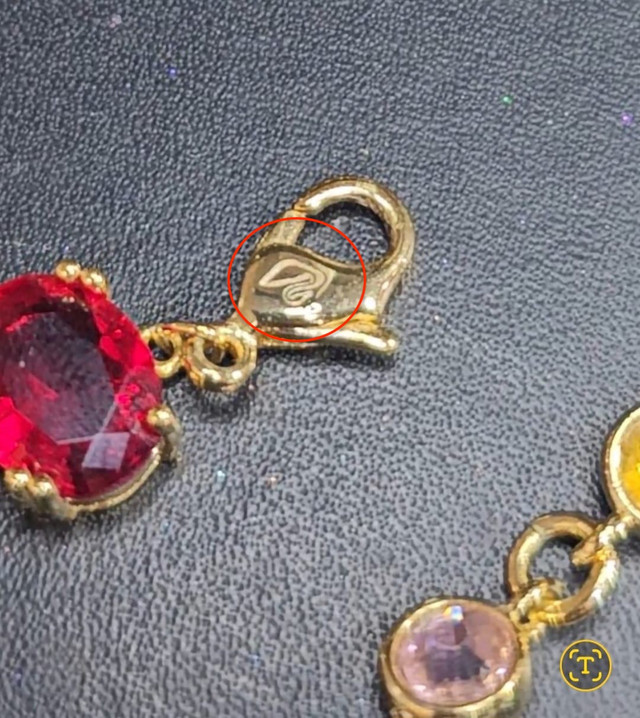 Swarovski Gemstone Bracelet - Red in Jewellery & Watches in City of Toronto - Image 3