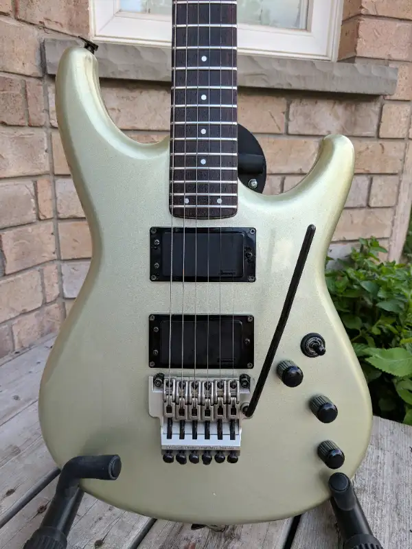 Rare Vintage 1986 Ibanez RG-525 Roadstar II Series w/ case in Guitars in Kitchener / Waterloo - Image 6