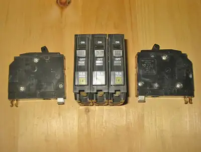 SQUARE D QO 40 AMP, 1 POLE, 120 VAC CIRCUIT BREAKER ~ MINT!, View more
