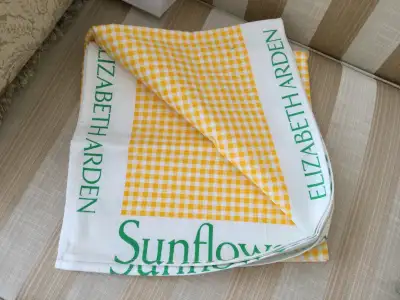 BRAND NEW TABLE CLOTH DIM 52x52 INCHES , View more