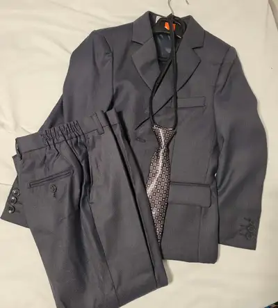 Boys Suit Set size 7, View more