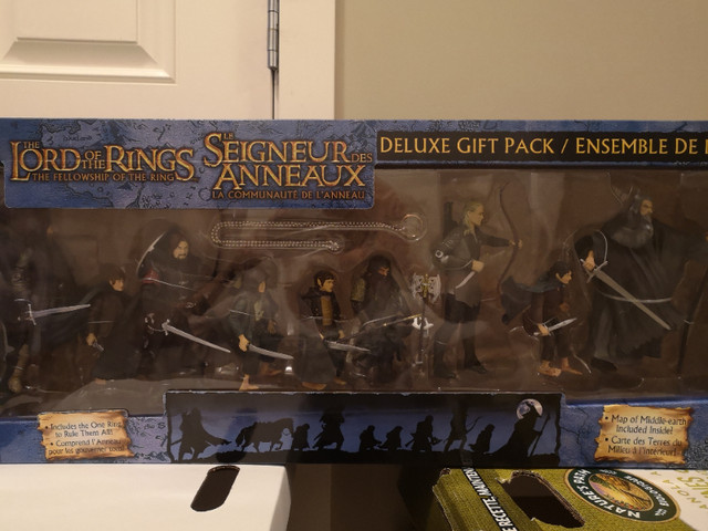 Lord of the Rings Fellowship of the Ring figures set in Arts & Collectibles in Edmonton