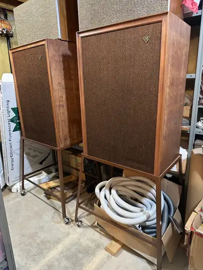 Klipsch Cornwall I Heritage Speakers, View more