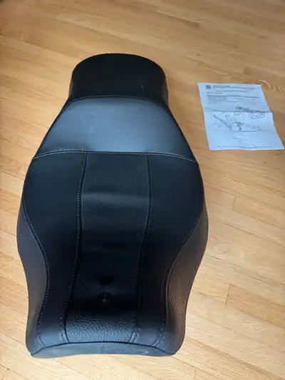 Like new Harley Davidson tall boy seat (two-up). Was on a 2025 Street Bob. It adds 2 inches in heigh...