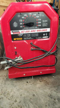 BARELY USED- IF AT ALL!  LINCOLN ELECTRIC AC-225 Stick Welder 