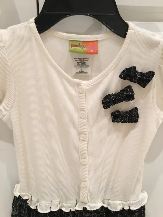 Girls dress size 5 in Clothing - 5T in Kitchener / Waterloo - Image 3